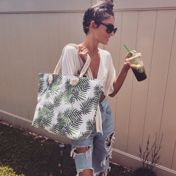 Palm Leaf Print Tote Bag - Picture 2 of 2